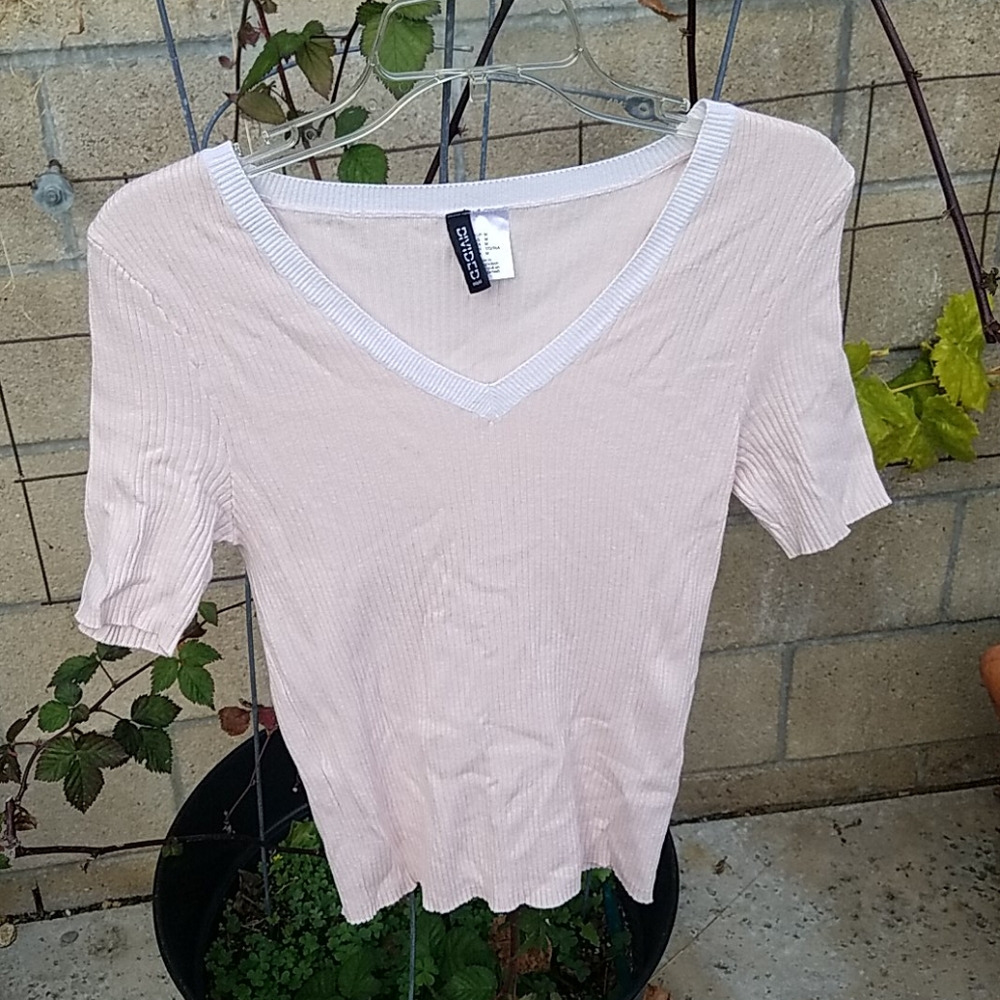 Pink ribbed top